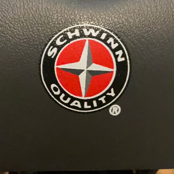 Schwinn bike seat new with tags - Picture 3 of 4